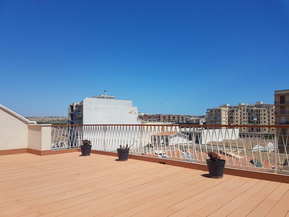 דירות סירקוזה Archinue מראה חיצוני תמונה